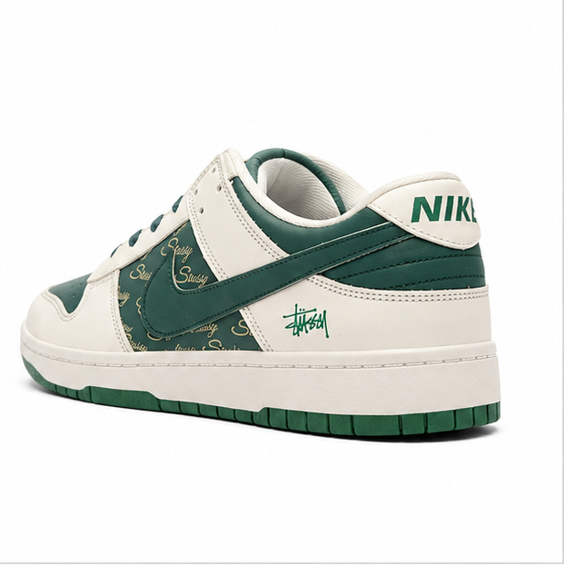Nike Dunk Low Stussy
