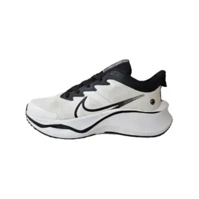 ZoomX White (Smiley Edition)